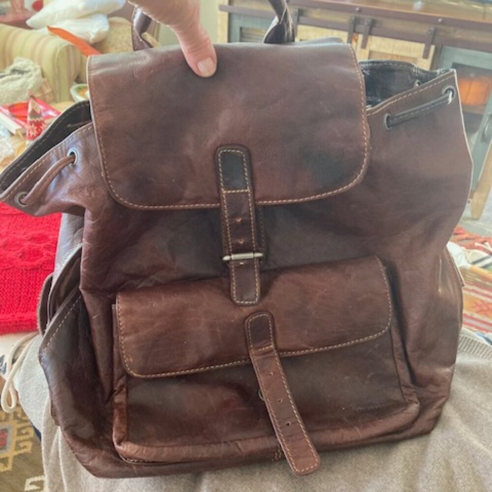 Jack Georges Voyager Unisex leather backpack, only  used twice, great condition!